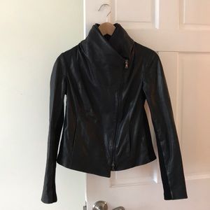 Vince 100% leather scuba jacket size S in BLACK